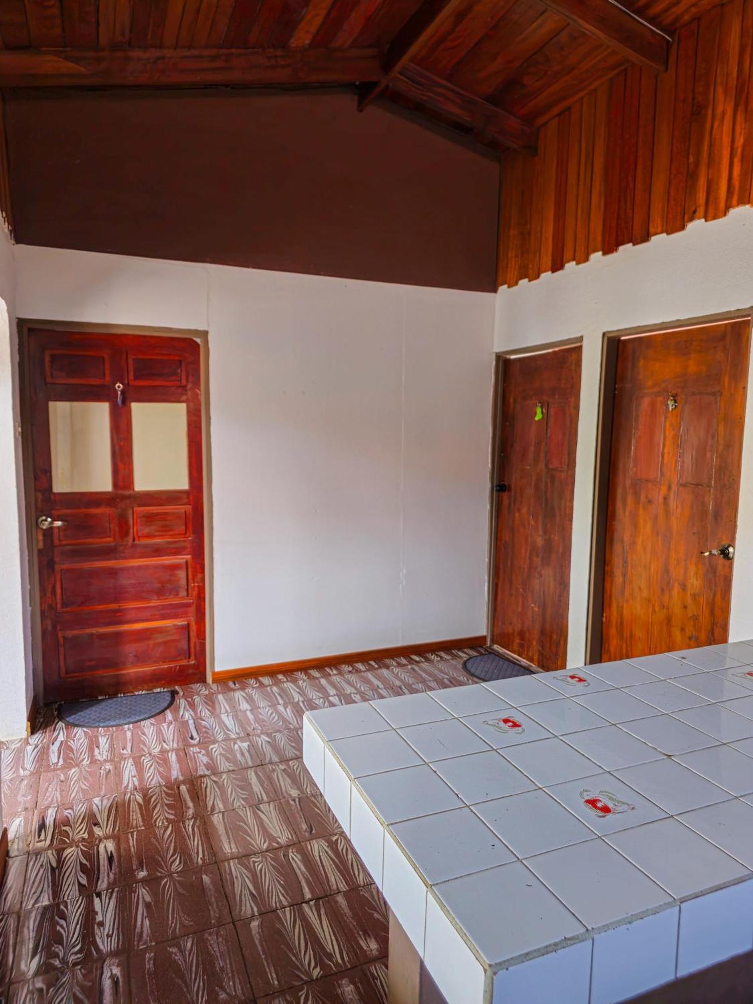 Cabinas Selva Verde Monteverde Bilik gambar